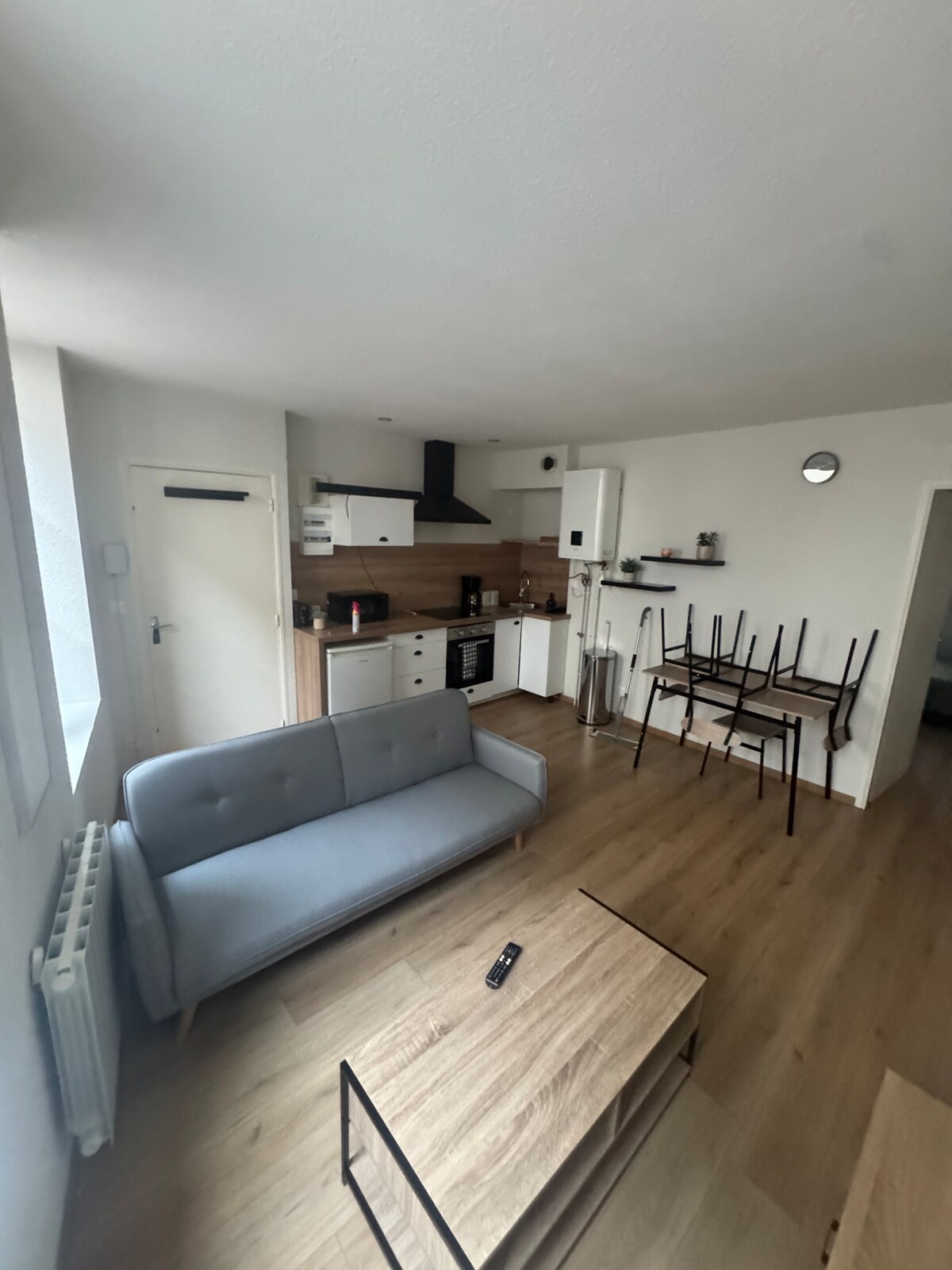 Lovely one-bedroom apartment, renovated and just a stone's throw from ...