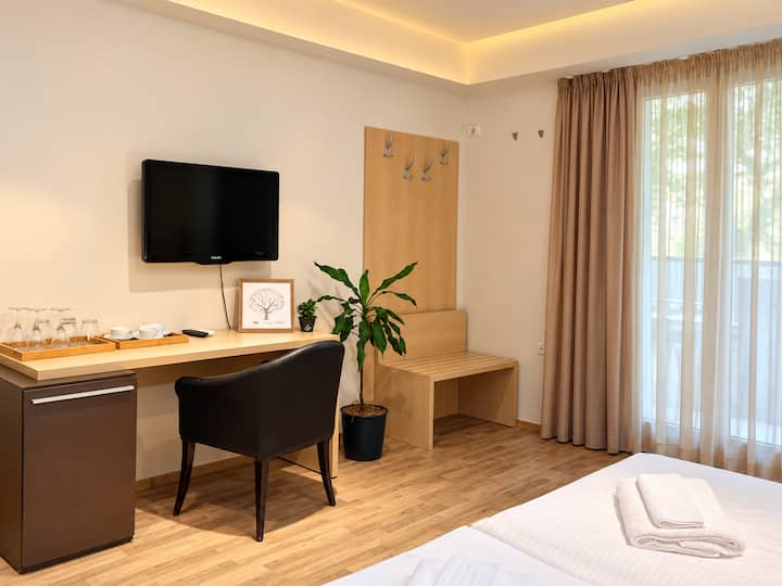 Sample Website Simple One Skala City Apartments 2 -Free Parking - - Apartments for Rent in Skopje ...