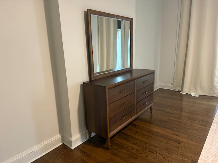 Work Step 4012 Spacious 3rd Floor Suite in Historic Res Hill - Houses for Rent in ...