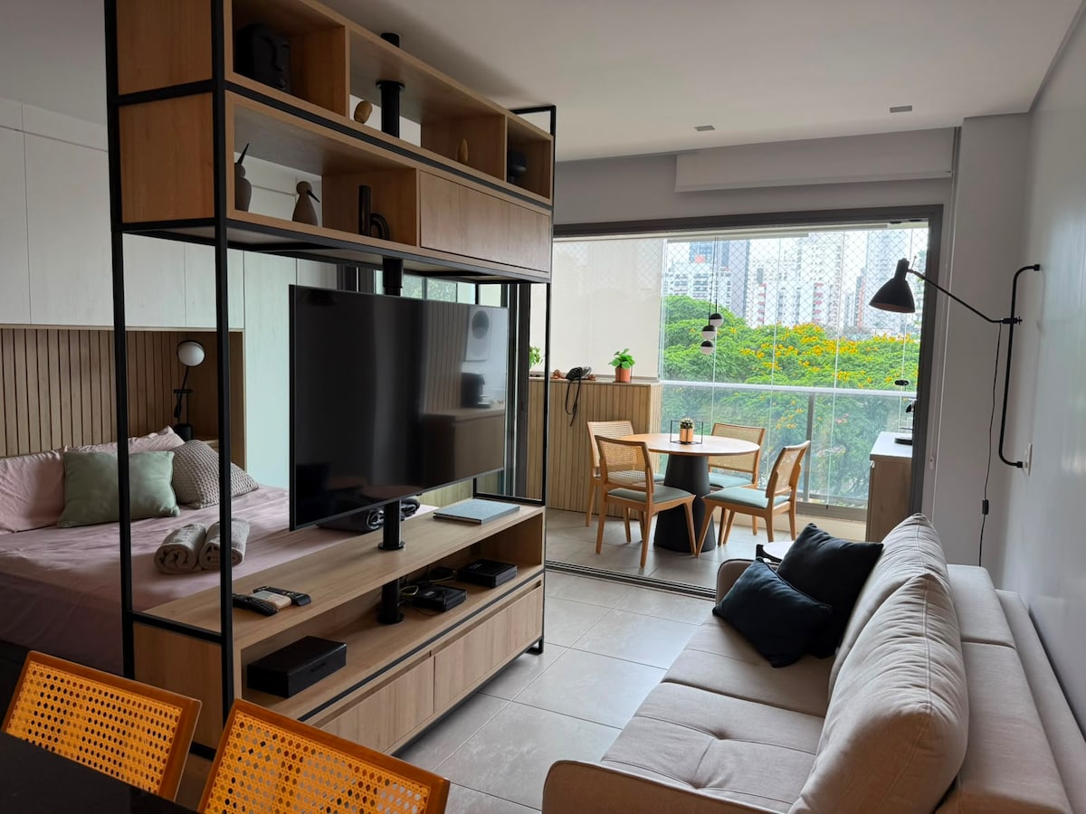 High-End Studio: Parking Space – Full Range of Amenities. - Apartments ...