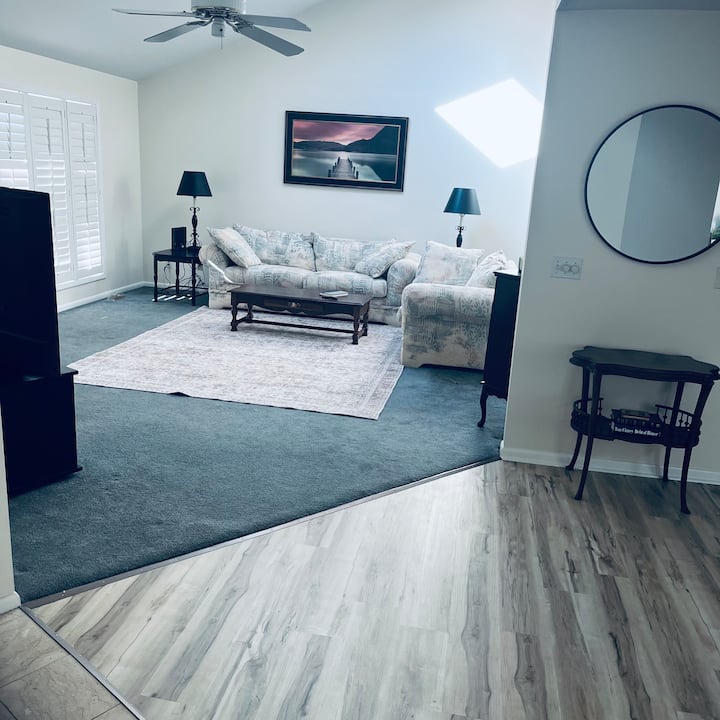 1099 Work Sign Burnell Getaway - close to Ball State. - Houses for Rent in Muncie ...