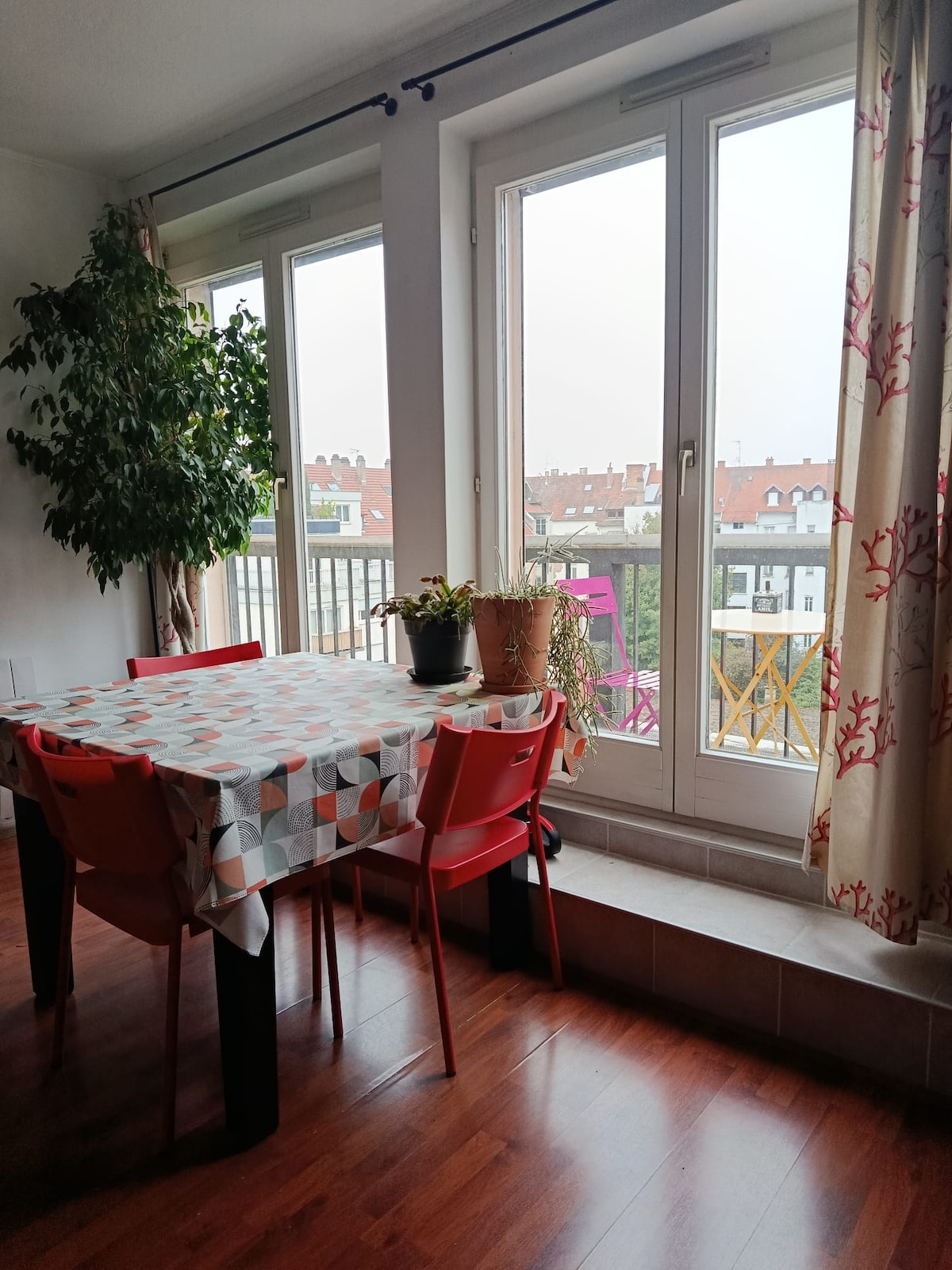 Quiet Strasbourg studio with courtyard view - Apartments for Rent in ...