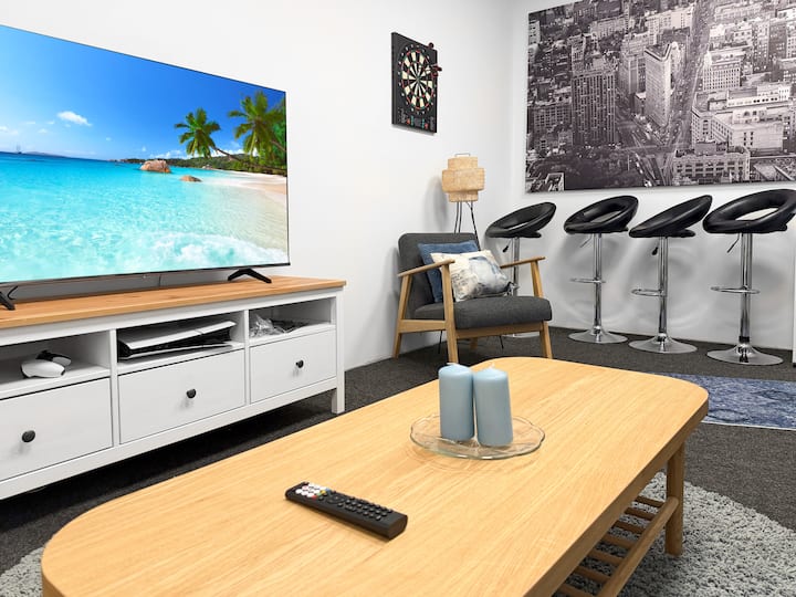Ps5 Rent Stuttgart Mitte for 11 guests with PS5 and darts - Apartments for Rent ...