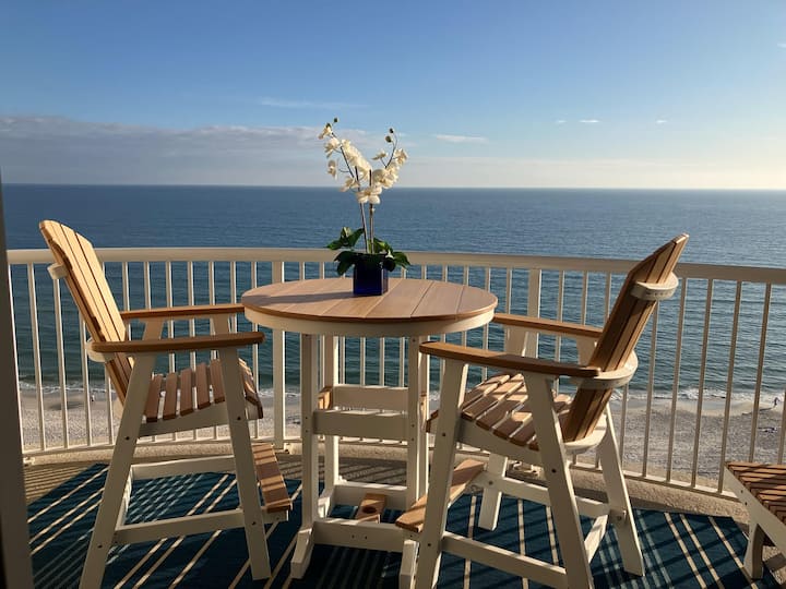 Directly On Beach!  - Private Balcony Over Beach - Gulf Shores, AL