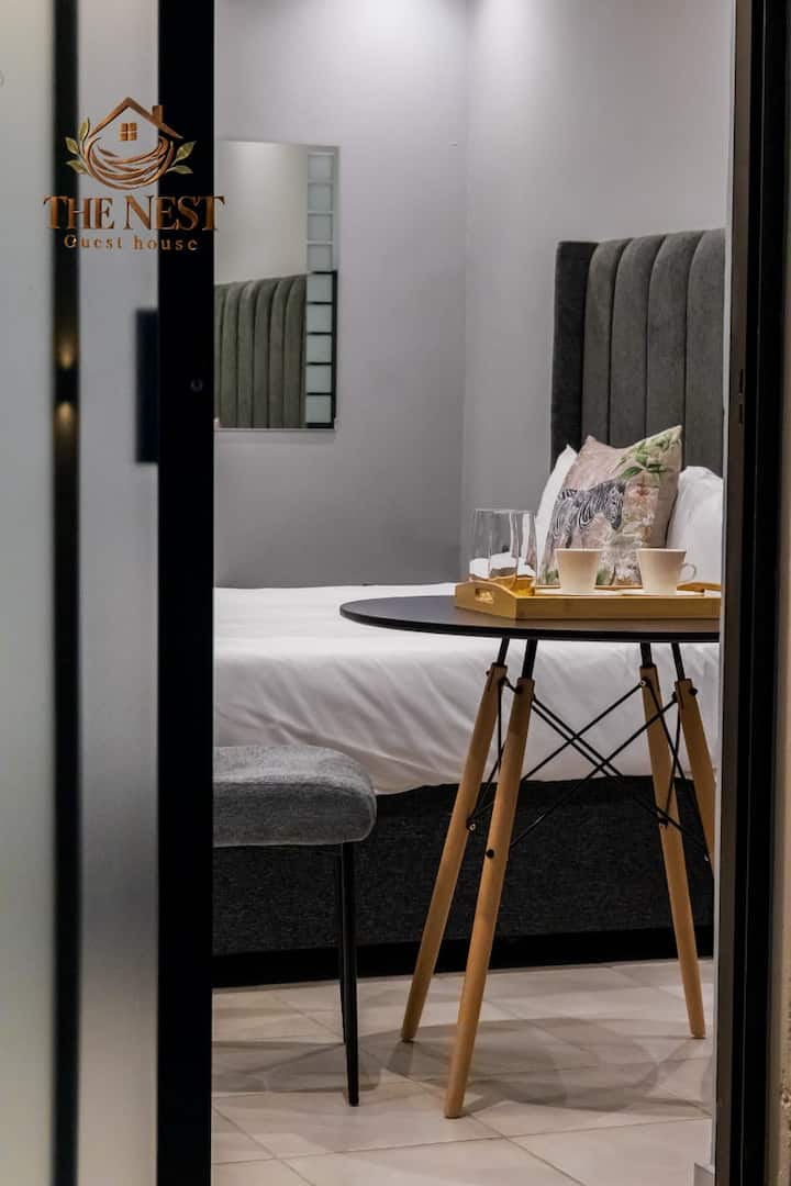 Neat and cosy room - Bed and breakfasts for Rent in Roodepoort, Gauteng ...