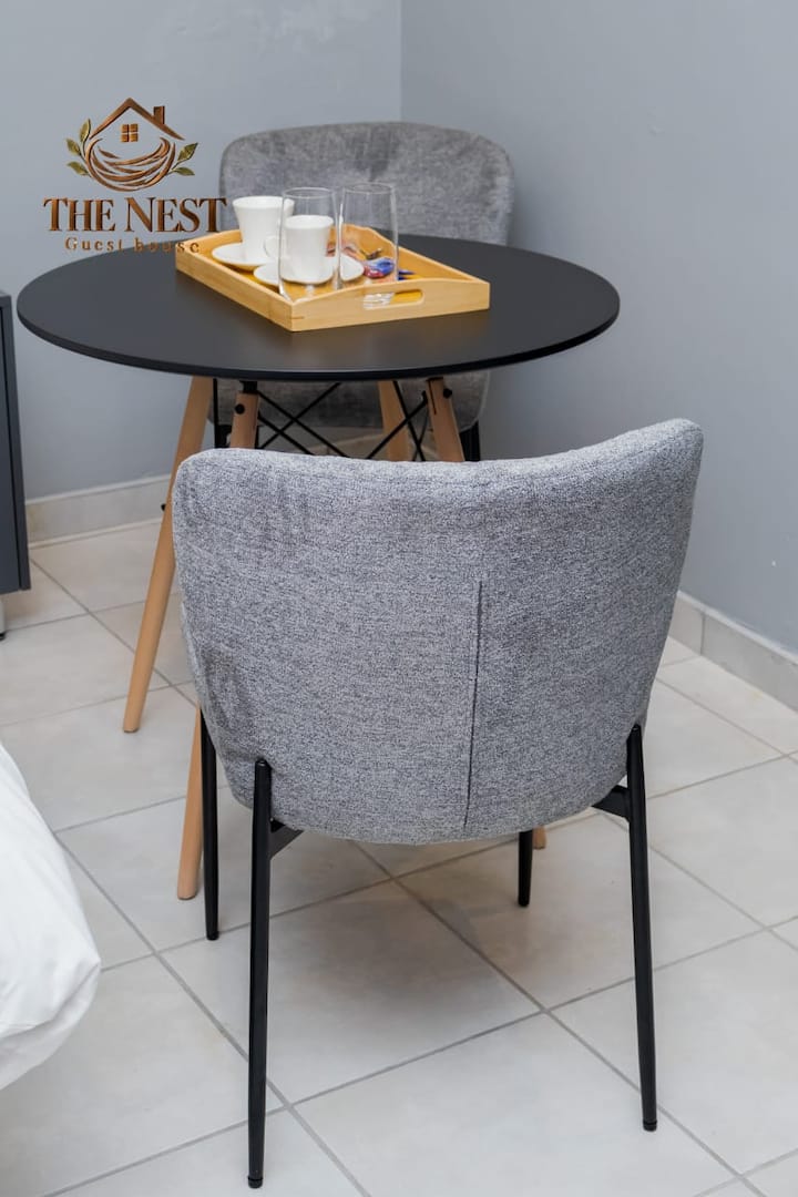 Neat and cosy room - Bed and breakfasts for Rent in Roodepoort, Gauteng ...