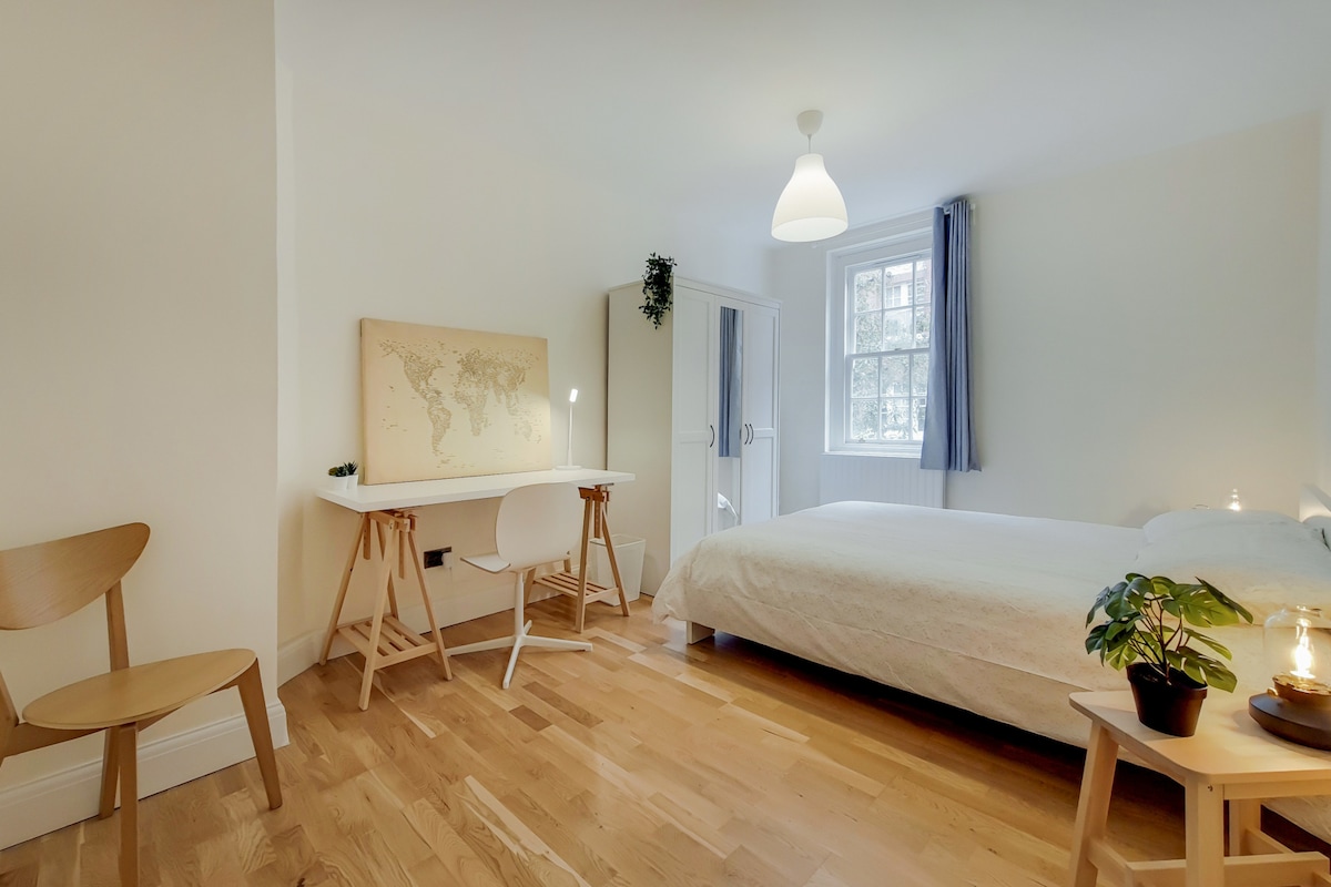 Prime Area, High Speed WiFi, Professional Cleaning - Flats for Rent in ...