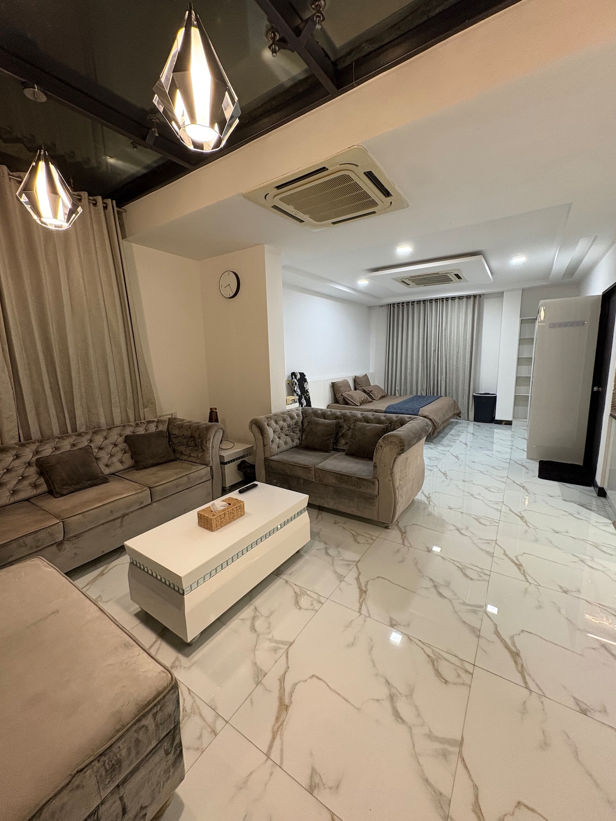 Orchid Luxury Studio Penthouse Apartment Hyderbad. - Flats for Rent in ...