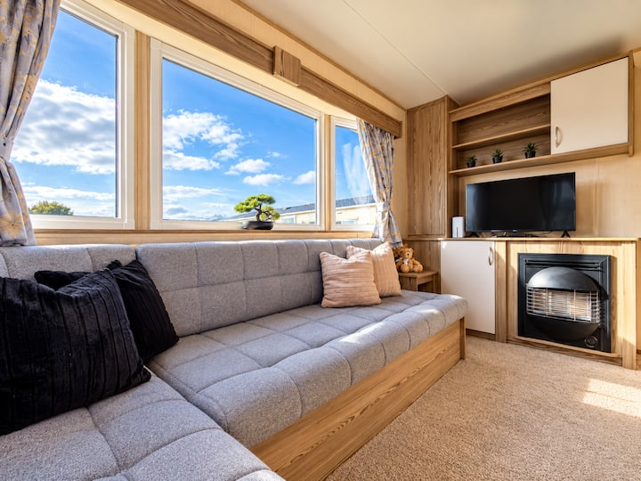 Sample Website Simple One Camber Coastal Retreat - 3 Bedroom, Free Wi-Fi - Houses for Rent in ...