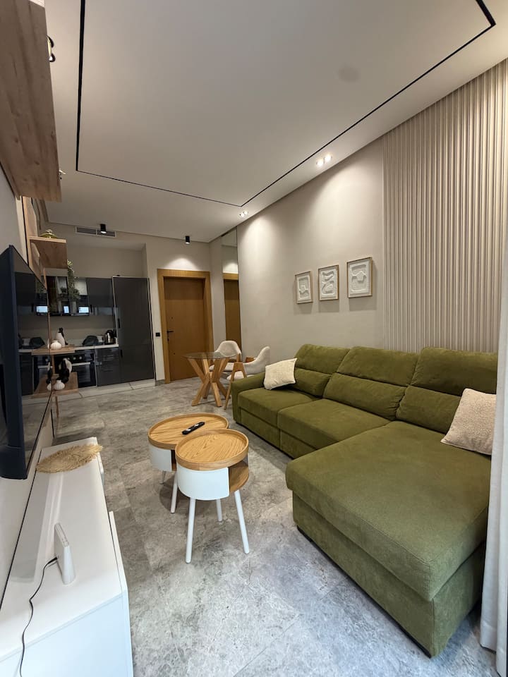 Marrakesh Rooftops Luxury Studio with Rooftop View (Anfa Park & CFC) + Gym - Apartments ...