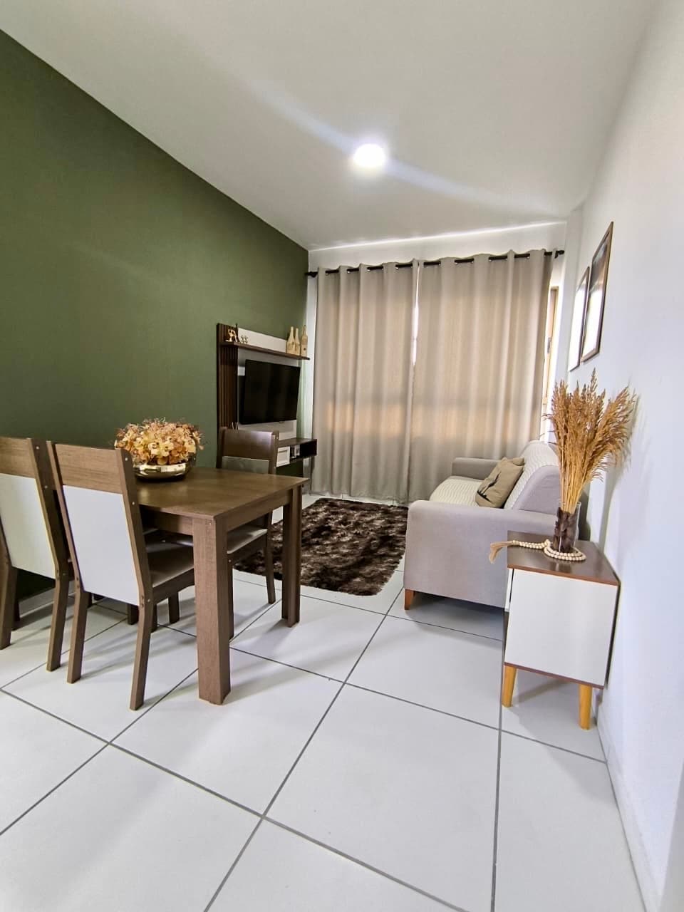 Fully Equipped Flat 3 Mins from the Shopping Centre | With Air Con and ...
