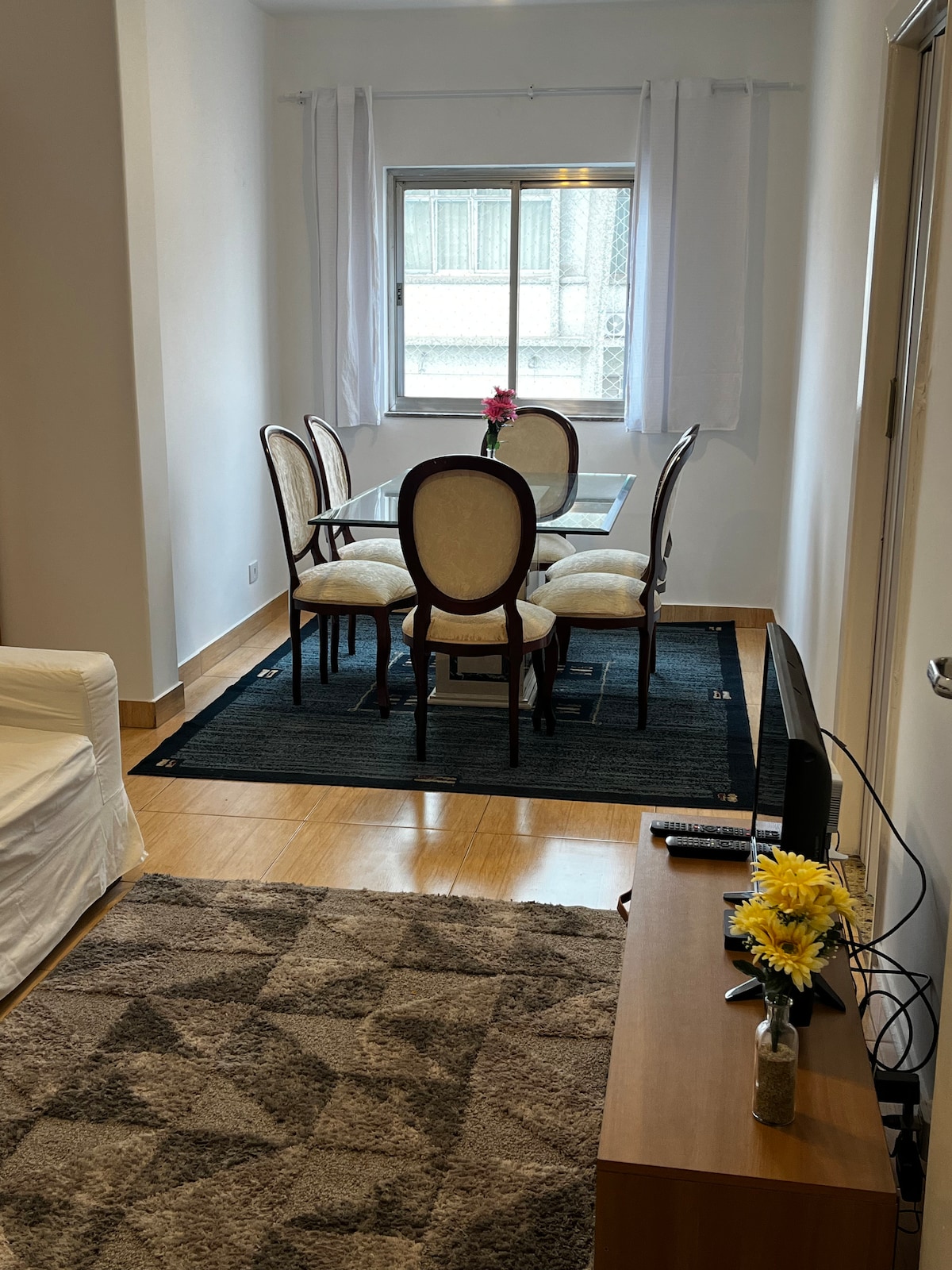 Charm in Benedito | Home Office, Wi-Fi & Bars - Flats for Rent in Sao ...