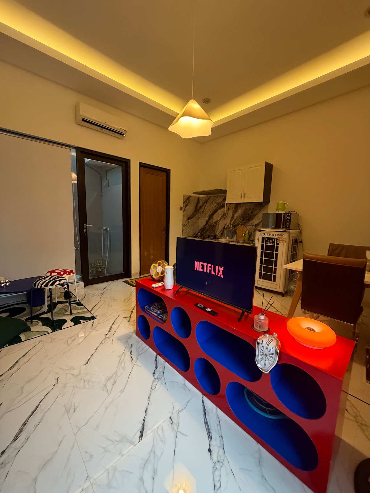 Entire home with mini theatre near Kotagede - Houses for Rent in ...