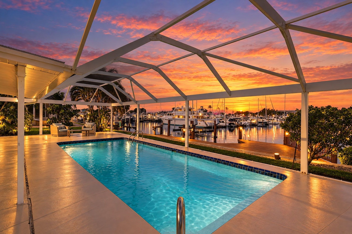 Coastal Escape l Pool, Private Dock & Gulf Access - Houses for Rent in ...
