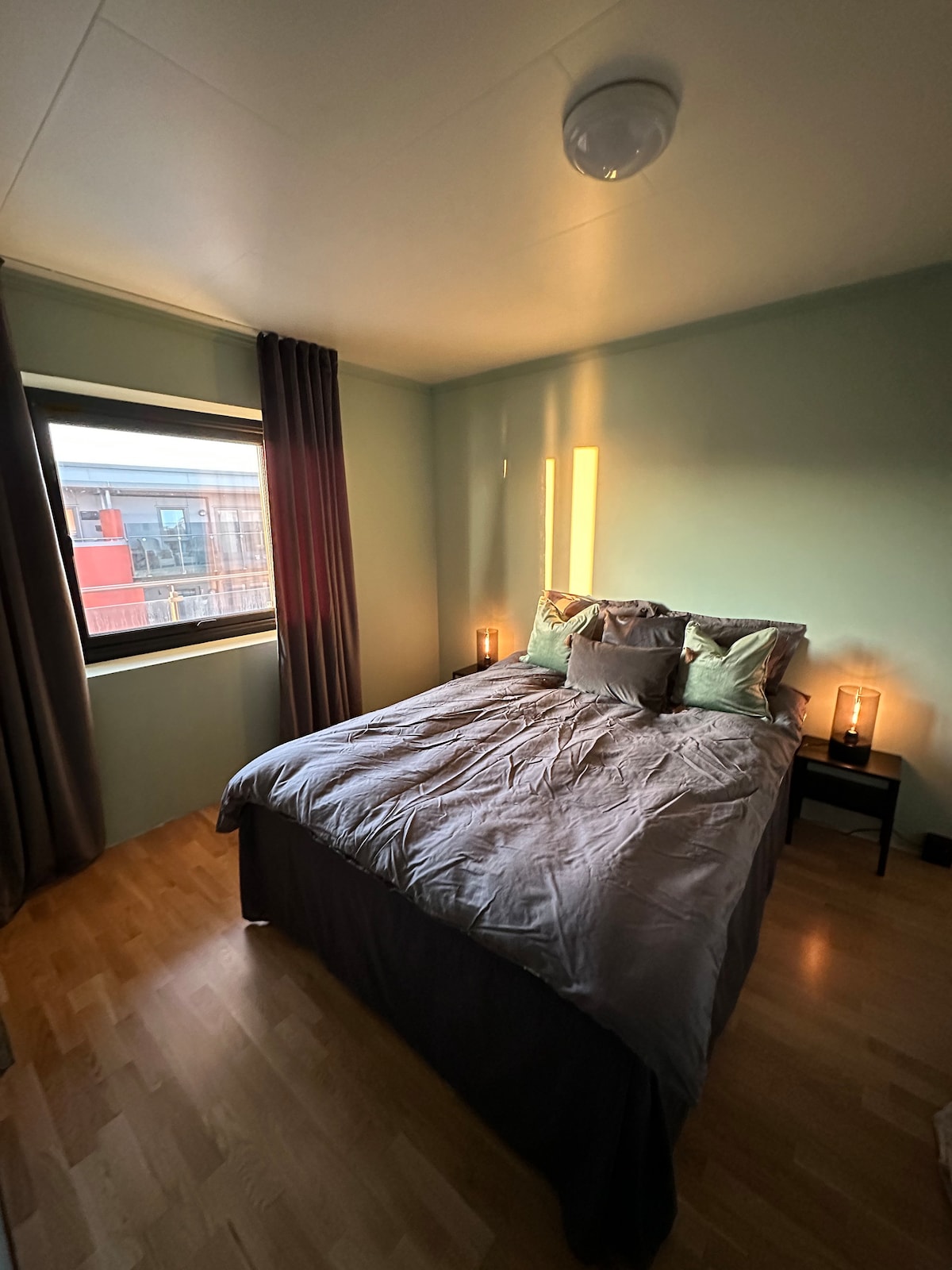 غرفة النوم 1