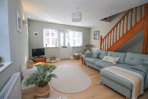 Popular Airbnb listing: Blackberry in Cromer