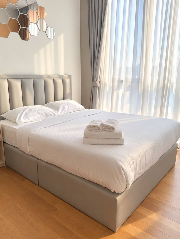 Rare 1BR in Siam | Steps to Paragon, CTW MBK & BTS - Apartments for ...