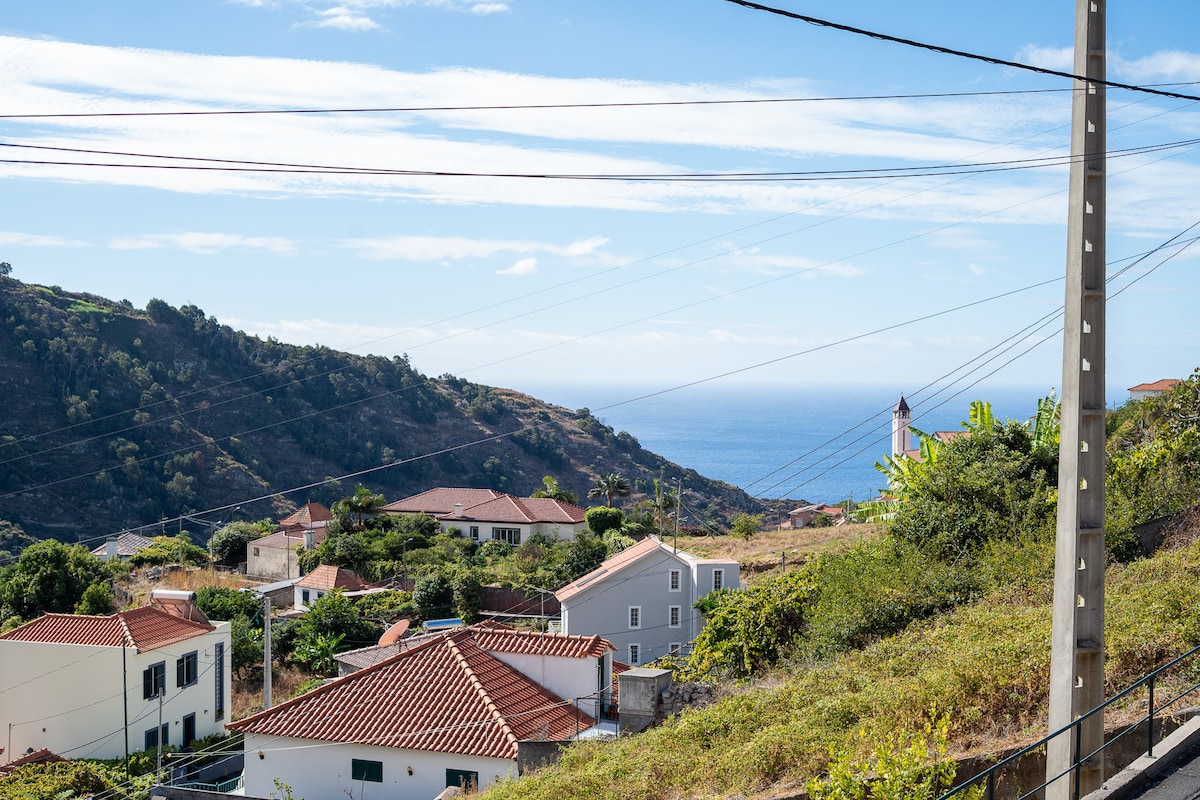 Villa View and Roots by Mill Escapes - Houses for Rent in Campanário ...