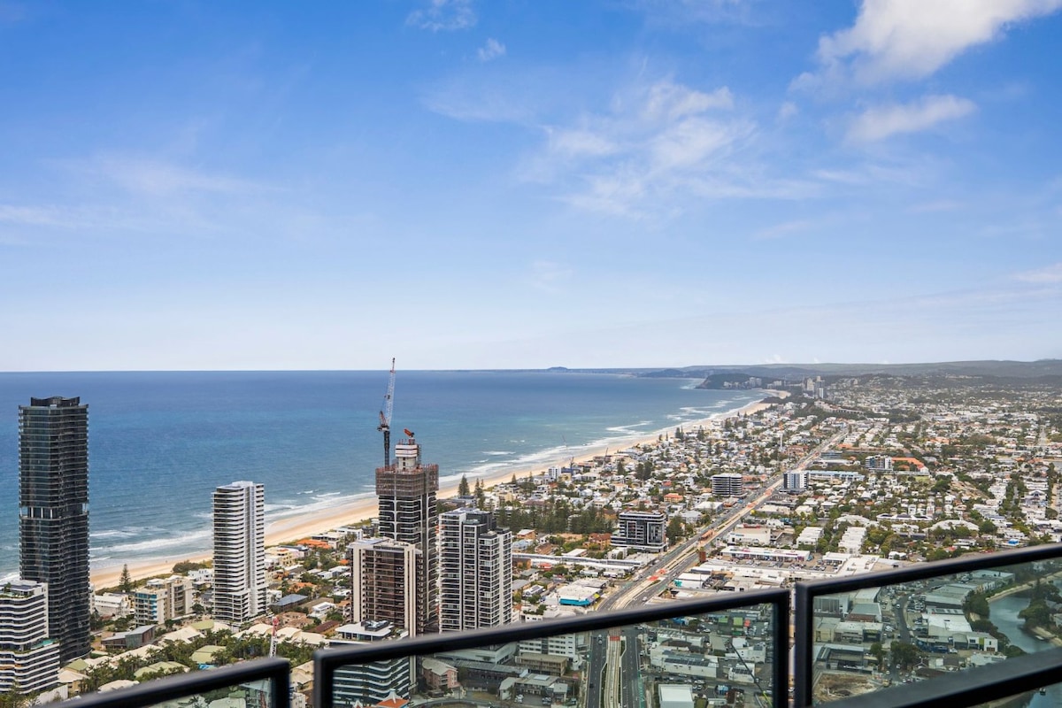 Sky-High Luxury | 55th Floor Broadbeach Escape - Apartments for Rent in ...