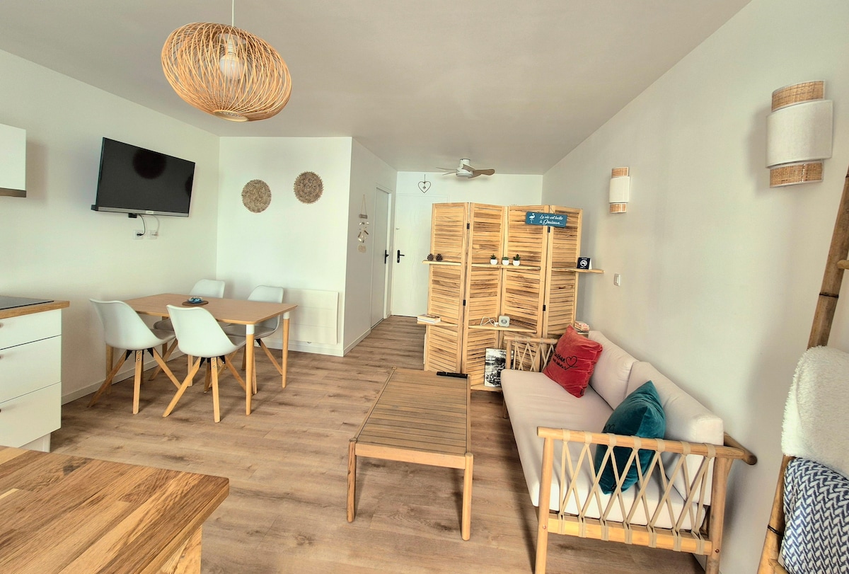 Annonce Airbnb populaire: Sea Sun in Gruissan Village à Gruissan