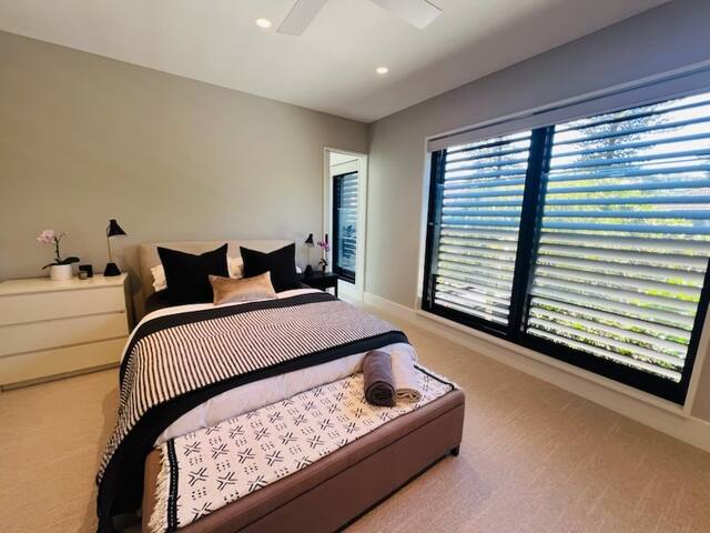 Manly beach house – 3.5 bedrooms – 150m to beach gallery image 5