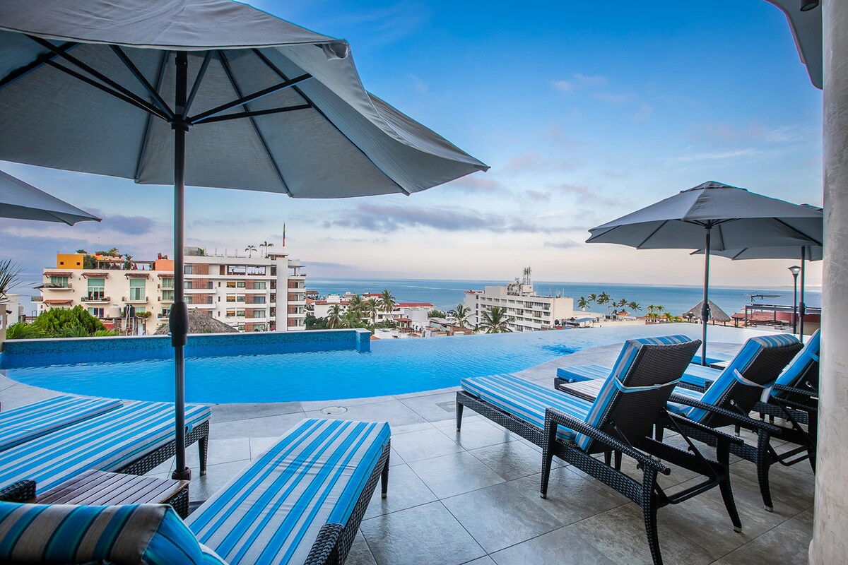 Andrew Christian Townhouse 2Bed2 Bath+Jacuzzi S601 - Condominiums