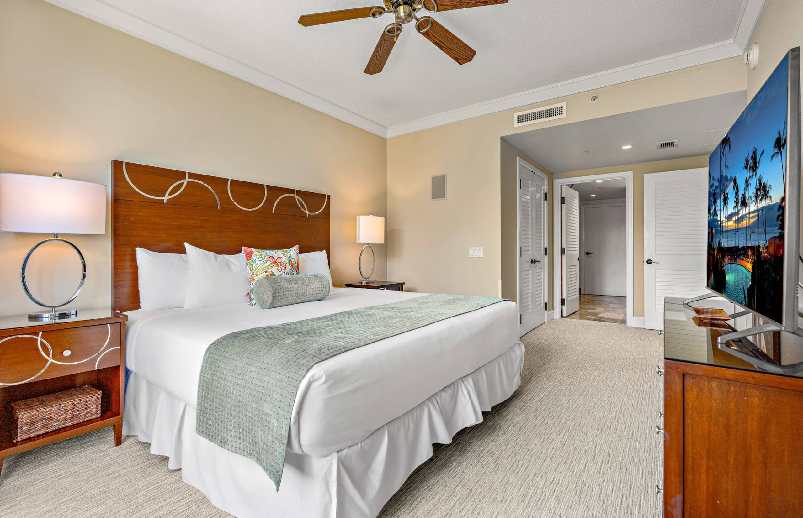 Condo in Lahaina · ★5.0 · 3 bedrooms · 4 beds · 3 baths - Image 32