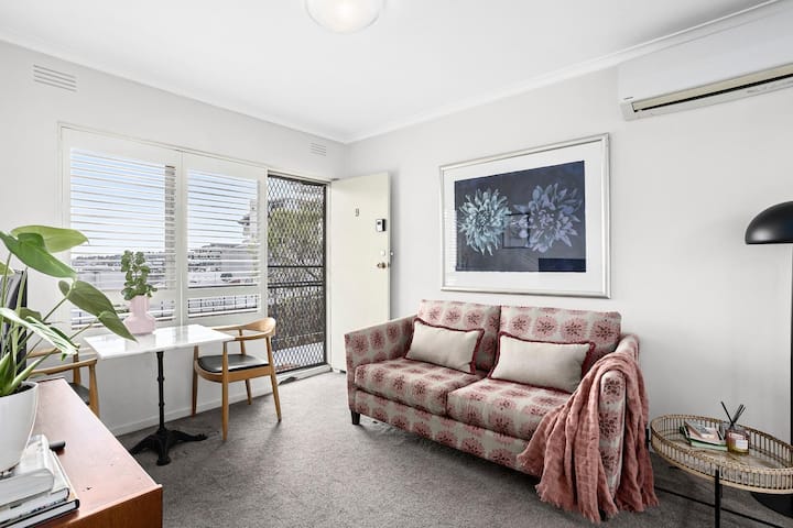Live Like a Local in the Heart of Richmond!