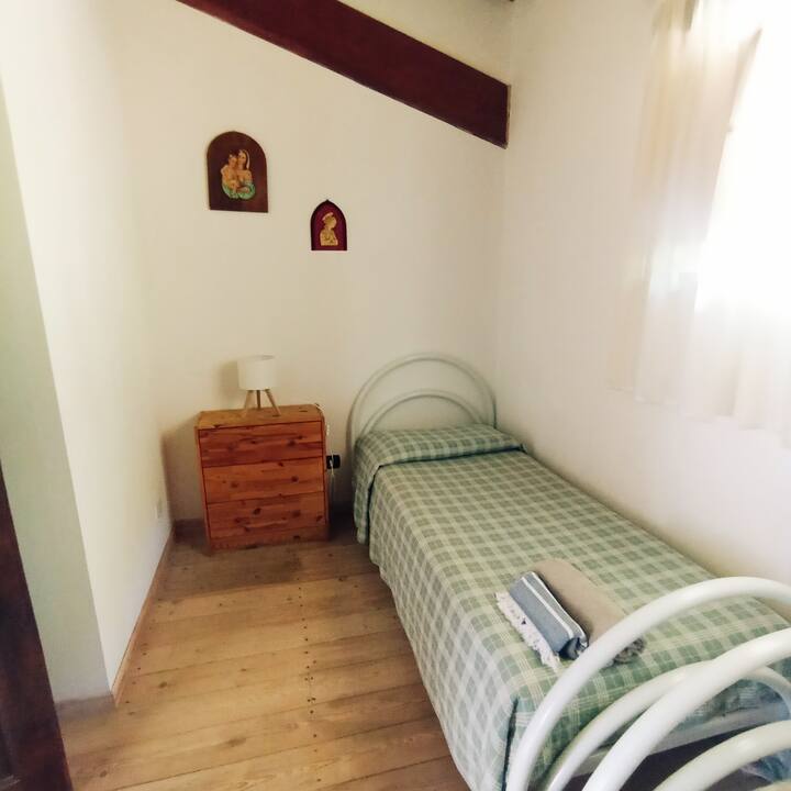 საძინებელი 2