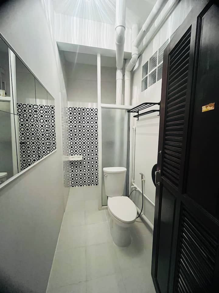 Baan Nampetch Hostel for 4 guests.