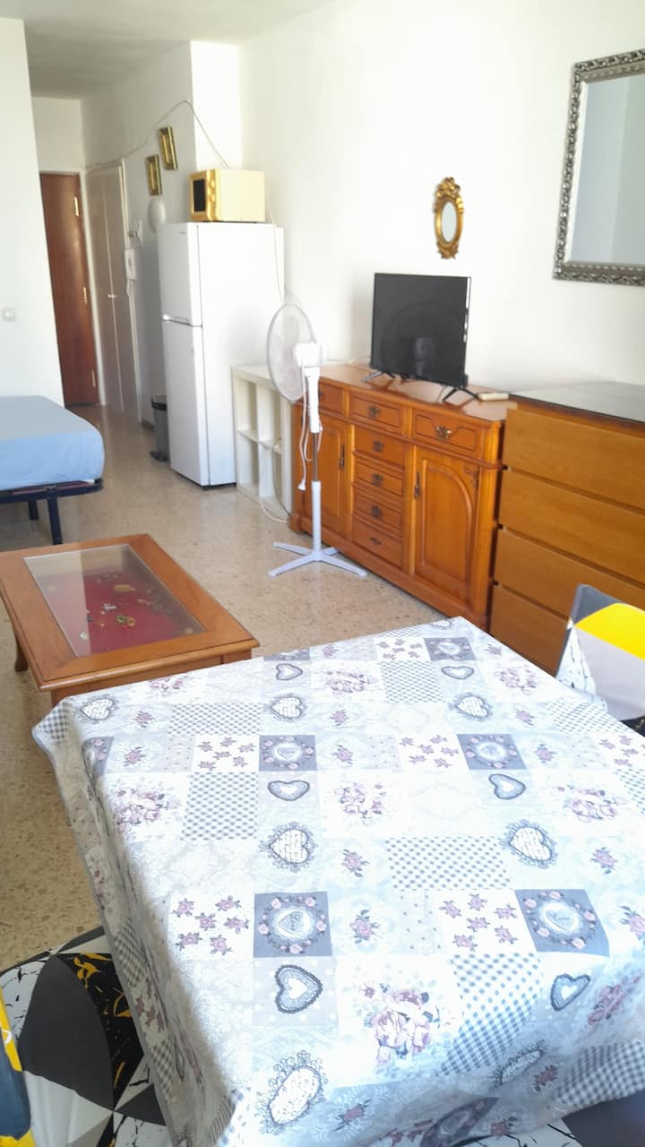 Estudio Amplio En Torremolinos Cent - Torremolinos