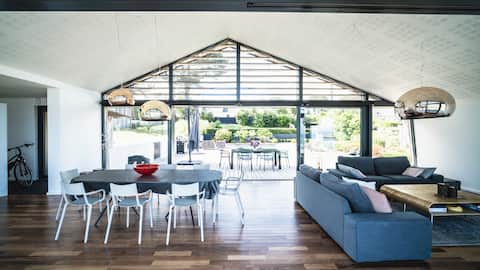 Top Airbnb: Relaxing house, fantastic sea view in Landéda