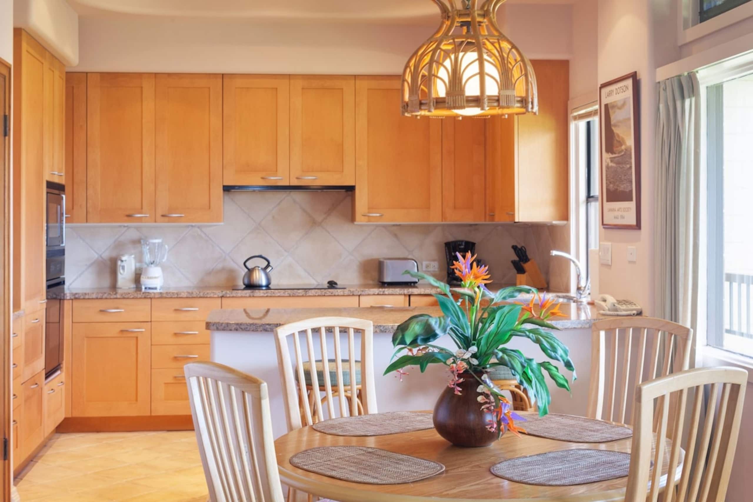 Villa in Lahaina · ★4.89 · 1 bedroom · 2 beds · 2 baths - Image 8