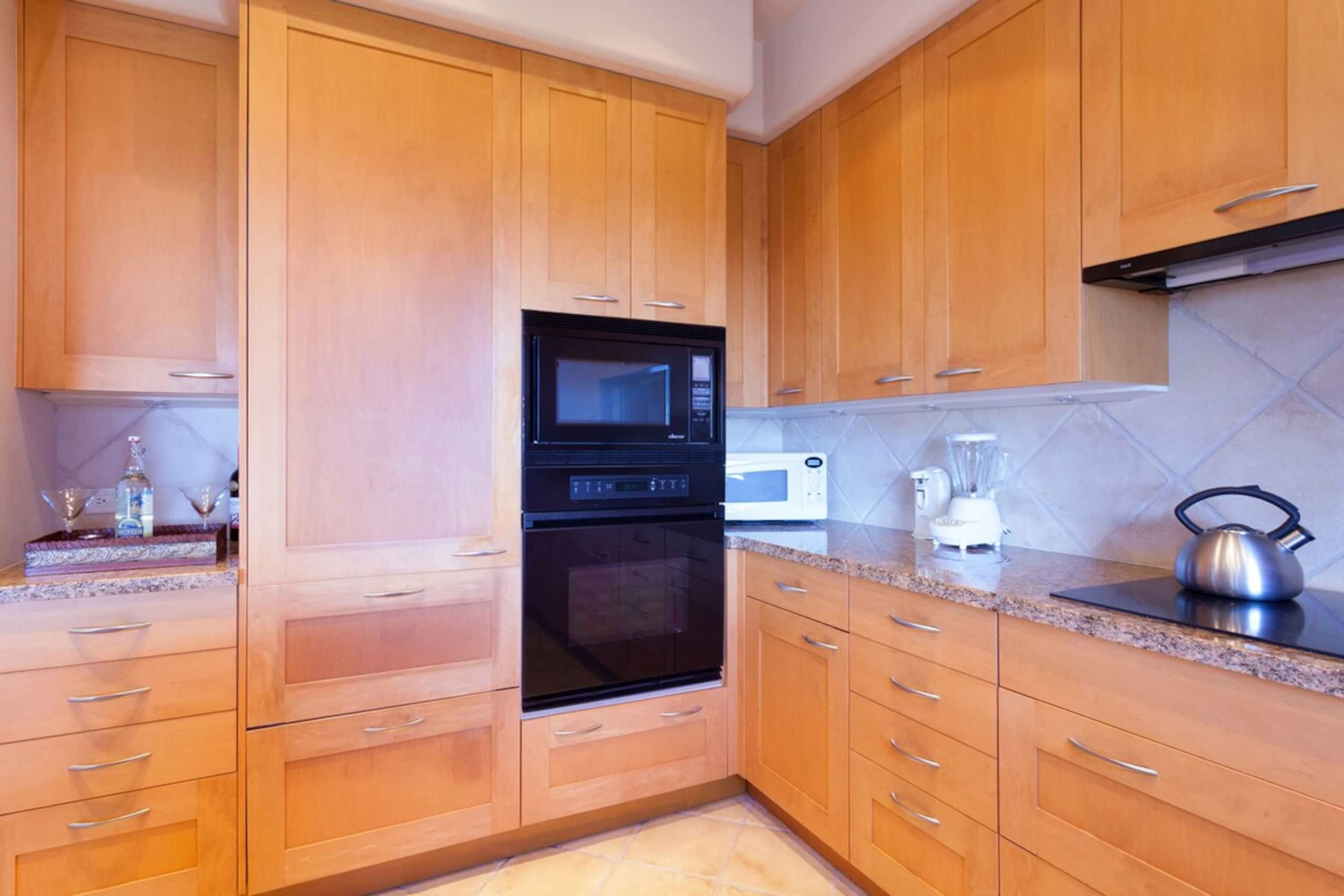 Villa in Lahaina · ★4.89 · 1 bedroom · 2 beds · 2 baths - Image 11