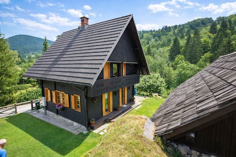 Lake Bohinj - Quiet 2 Houses by the river