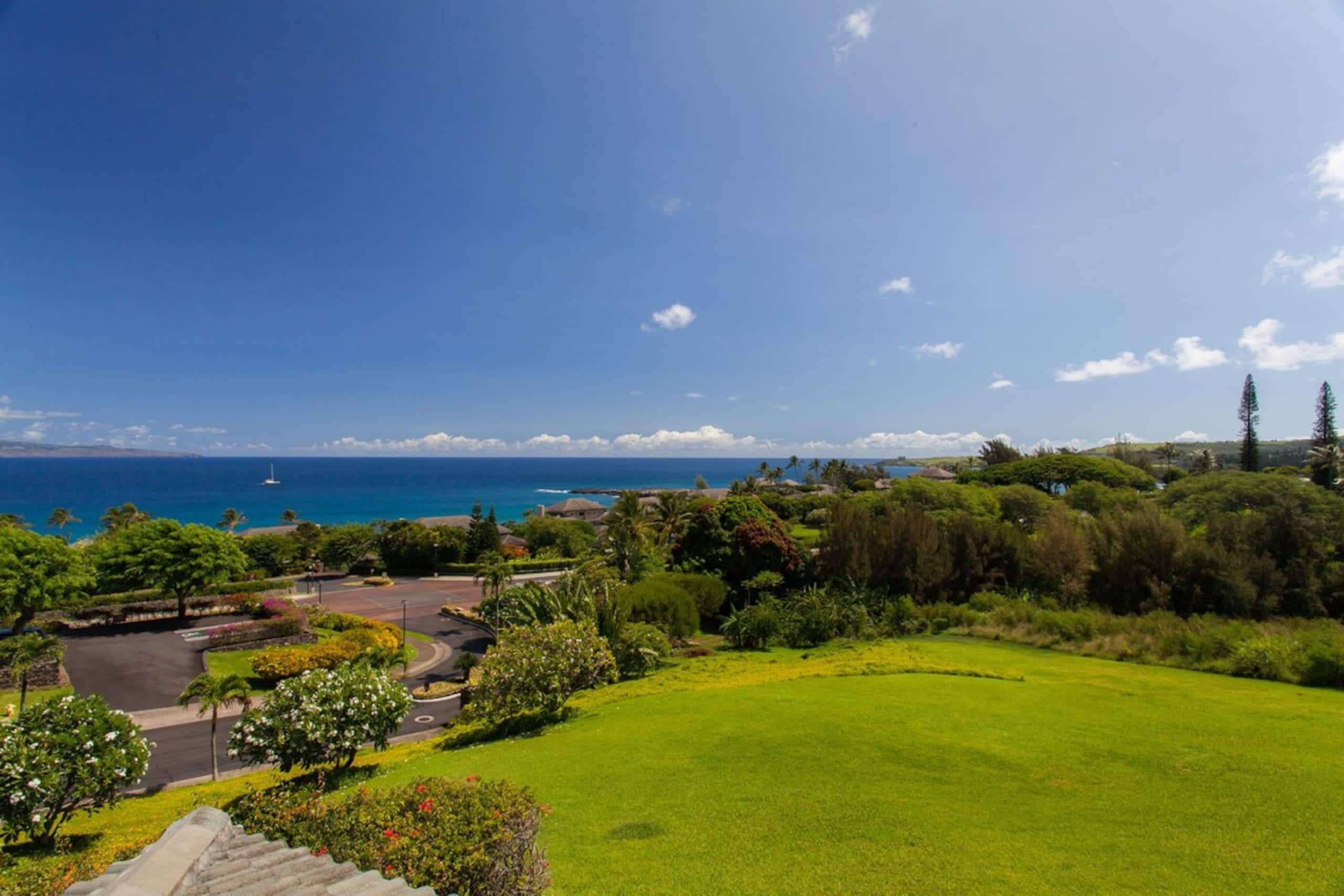 Villa in Lahaina · ★4.99 · 1 bedroom · 2 beds · 2 baths - Image 26
