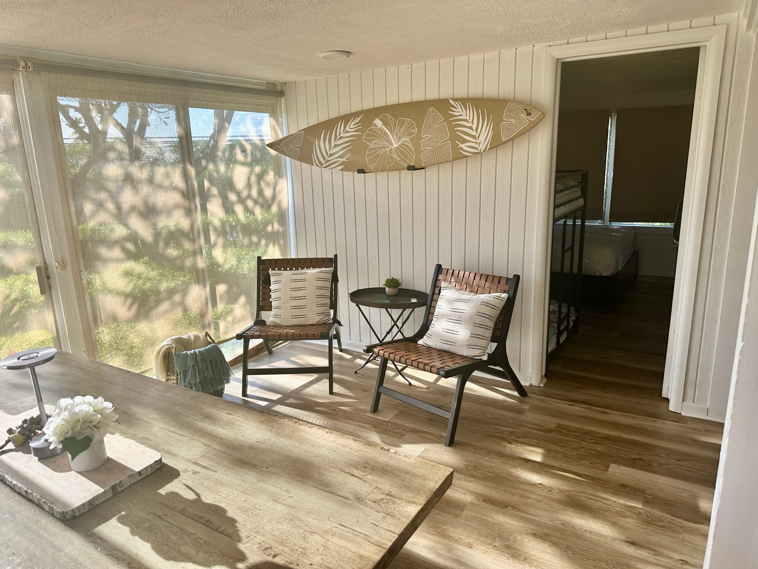 Old Hawaiiana in Kaanapali Cottage - Image 4