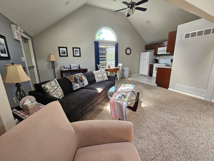 Moon Professional Living Suite B - Sewickley, PA