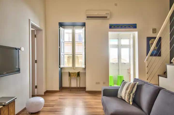 Historic Gem In Prime Location - Malta