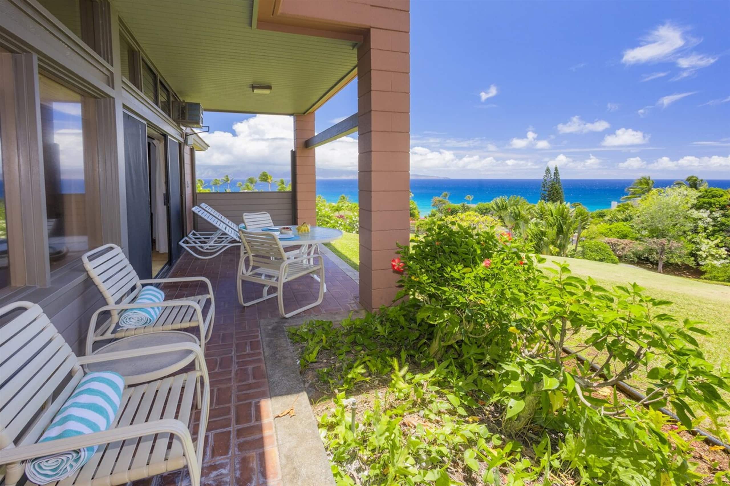 Villa in Lahaina · ★4.9 · 1 bedroom · 2 beds · 2 baths - Image 14