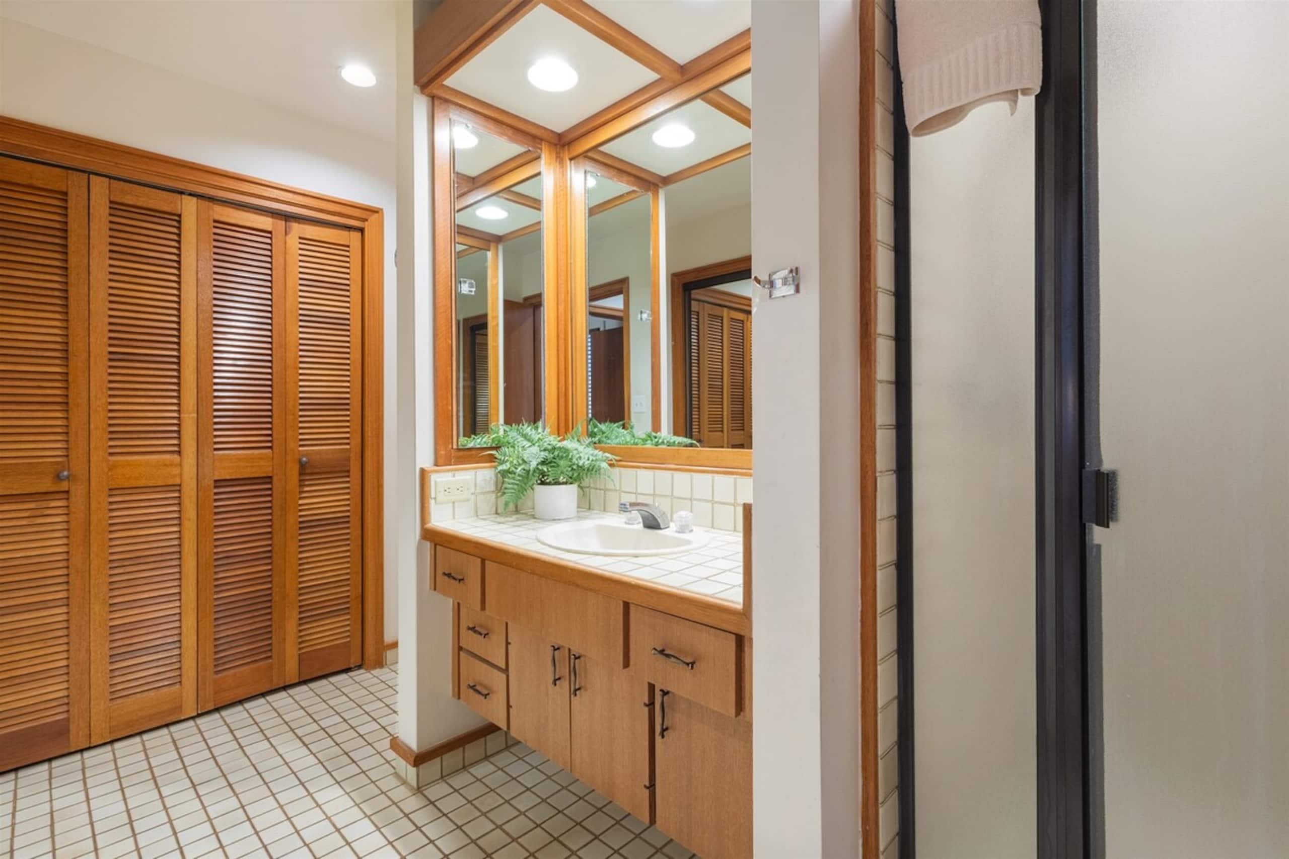 Villa in Lahaina · ★4.9 · 1 bedroom · 2 beds · 2 baths - Image 40