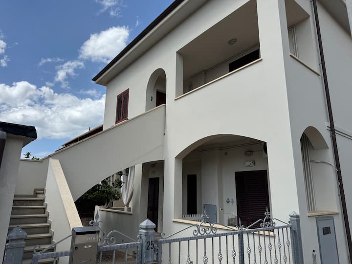 Cosy Little Flat With All Comforts