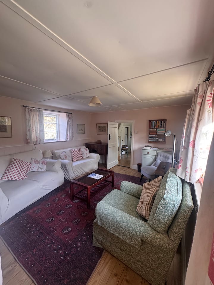 Seal Cottage Family-friendly Langham Sleeps 6 - Norfolk
