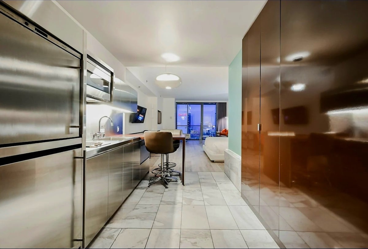 Strip View Luxury