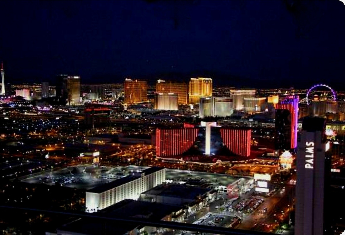 Strip View Luxury