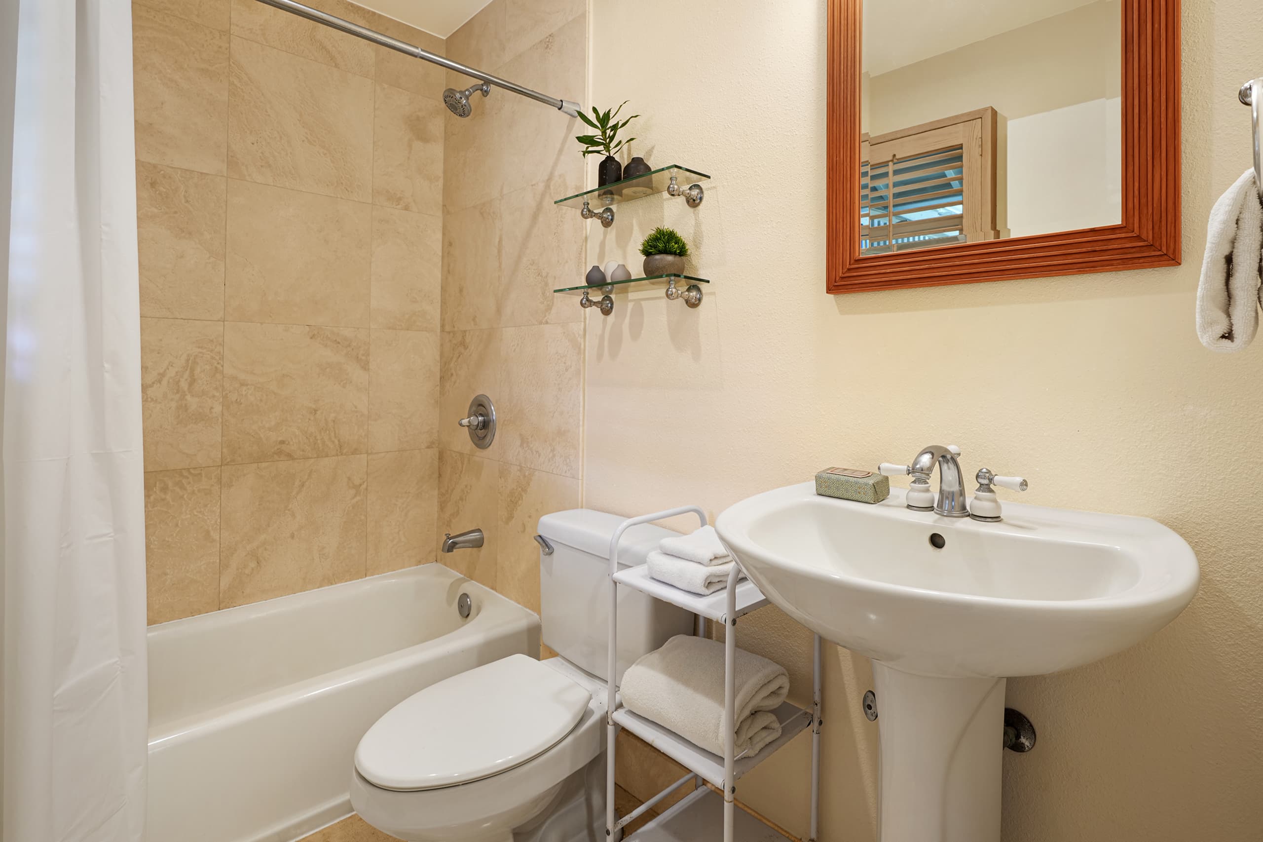 Guesthouse in Koloa · ★4.59 · 1 bedroom · 1 bed · 1 bath - Image 5