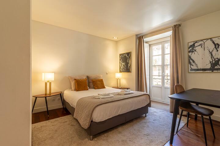 Chiado Deluxe Terrace 3 BR Apartment gallery image 3