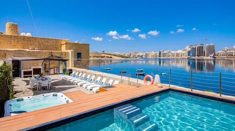 Enchanting Stone Villa with Pool and Jacuzzi