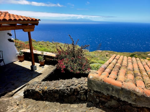 Rincón de Mercedes overlooking the southern sea of La Palma
