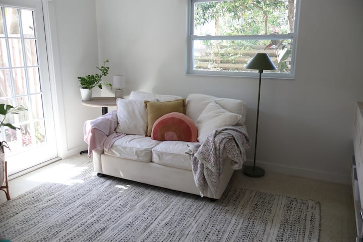 Airy Apt With Private Garden Near Dwntn St. Pete - St. Petersburg, FL